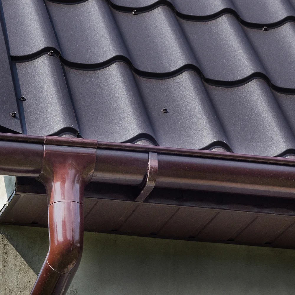 Zinc, cuivre ou aluminium : quel matériau choisir pour sa zinguerie à Troisfontaines-la-Ville ?